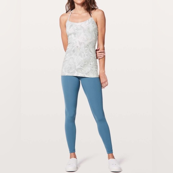 Lululemon Power Pose Tank *Light Support For A/B Cup-Jasmine White Multi/ Size 4 - Picture 3 of 12